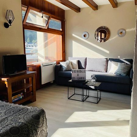Appartement 58 M2 Avec Piscine Interieure Vue Montagne Centre Village , Parking Prive 생라리술랑 외부 사진