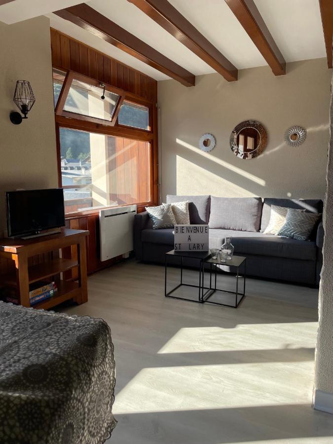 Appartement 58 M2 Avec Piscine Interieure Vue Montagne Centre Village , Parking Prive 생라리술랑 외부 사진