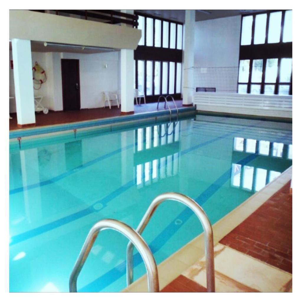 Appartement 58 M2 Avec Piscine Interieure Vue Montagne Centre Village , Parking Prive 생라리술랑 외부 사진